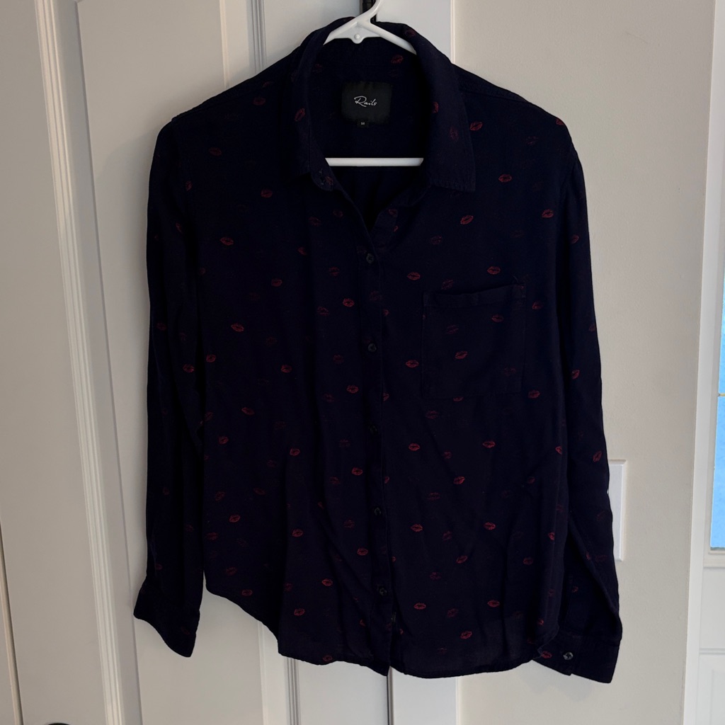 Rails Women’s Kiss Lips Button Down Shirt